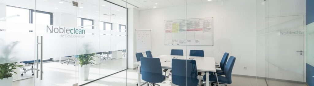Reinigungsfirma Wien | Nobleclean Meisterbetrieb für Gebäudereinigung 17 Kundenbesprechung
